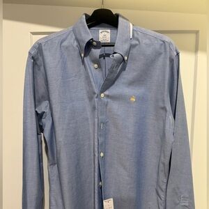 Brooks Brothers Men’s large Blue Non iron Dress Shirt